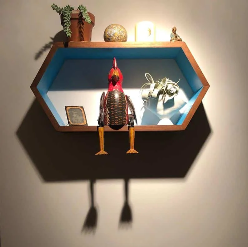 7. 漂浮式六角书架