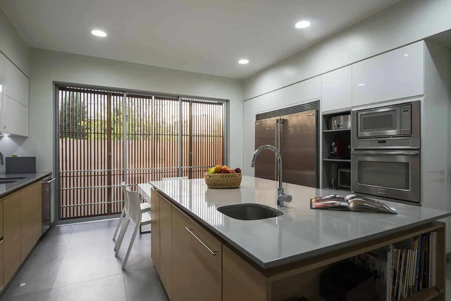 位于秘鲁利马的Jaime Ortiz de Zevallos设计的V宅