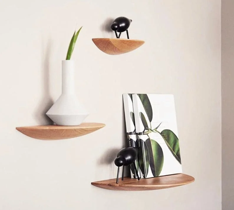 4. 漂浮式弯曲木质搁板