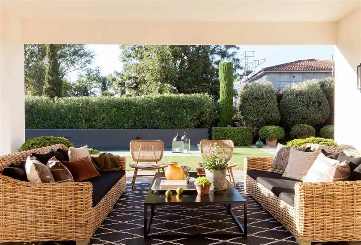 Best decorated terraces with wicker furniture