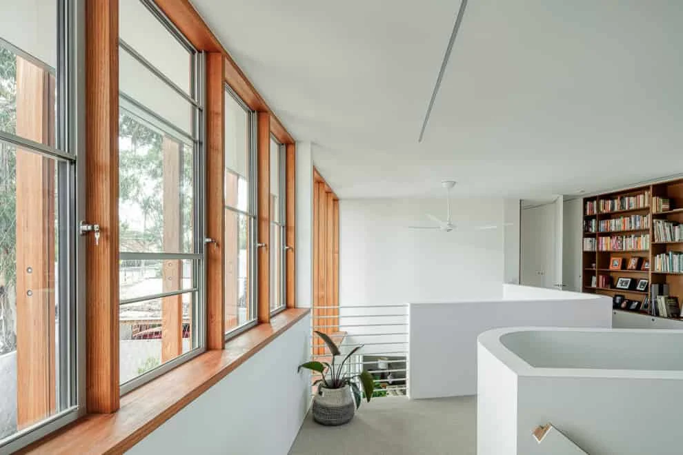 2. Pasillo industrial