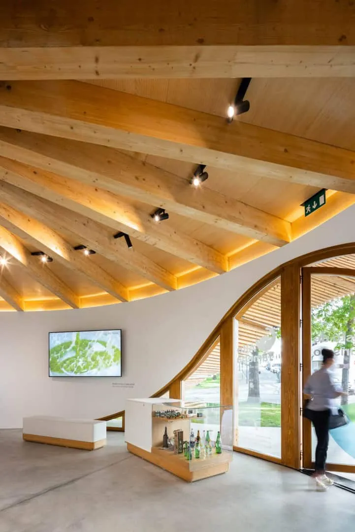 Інформаційний пункт туризму Алто-Тамега від AND-RE Arquitectura у Чавешах, Португалія Інформаційний пункт туризму Алто-Тамега від AND-RE Arquitectura у Чавешах, Португалія