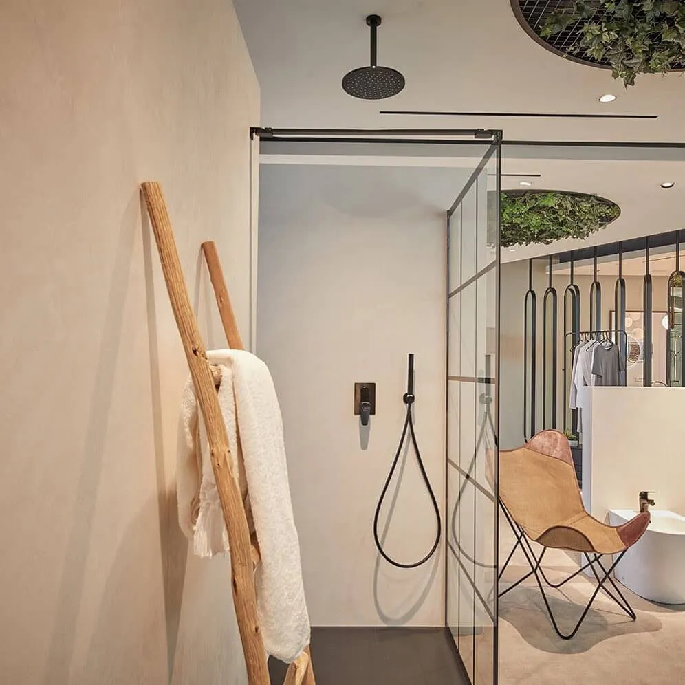 如何选择理想的淋浴屏？