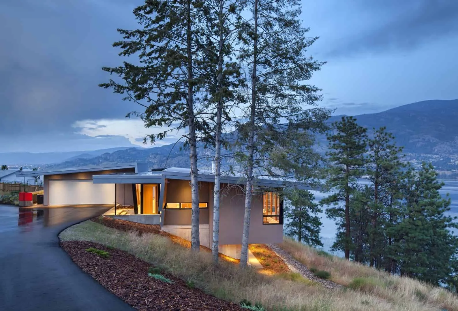 Casa residencial Lebeau-Smith de CEI Architecture en Somerled, Canadá