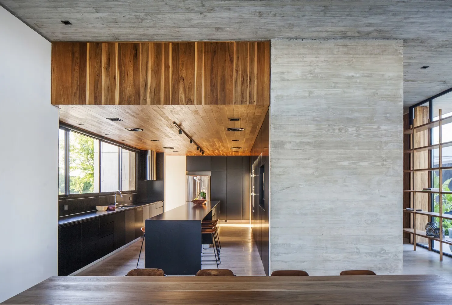 Sakura House by Estudio PKa in Belen de Escobar, Argentina