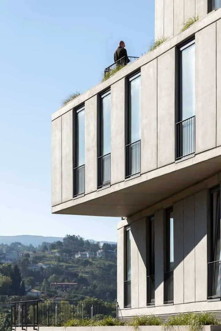 Budynek 261 autorstwa Just an Architect w Amarante, Portugalia Budynek 261 autorstwa Just an Architect w Amarante, Portugalia