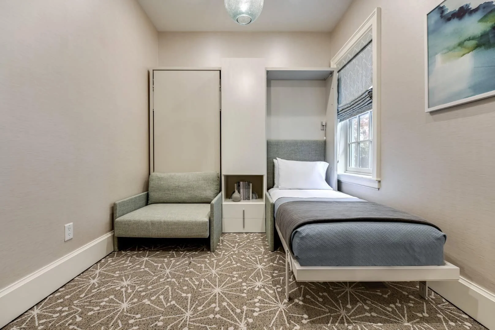 12-комнатный дом Йонkers, штат Нью-Йорк, оптимизированный для гостей с использованием мебели Resource Furniture 12-комнатный дом Йонkers, штат Нью-Йорк, оптимизированный для гостей с использованием мебели Resource Furniture