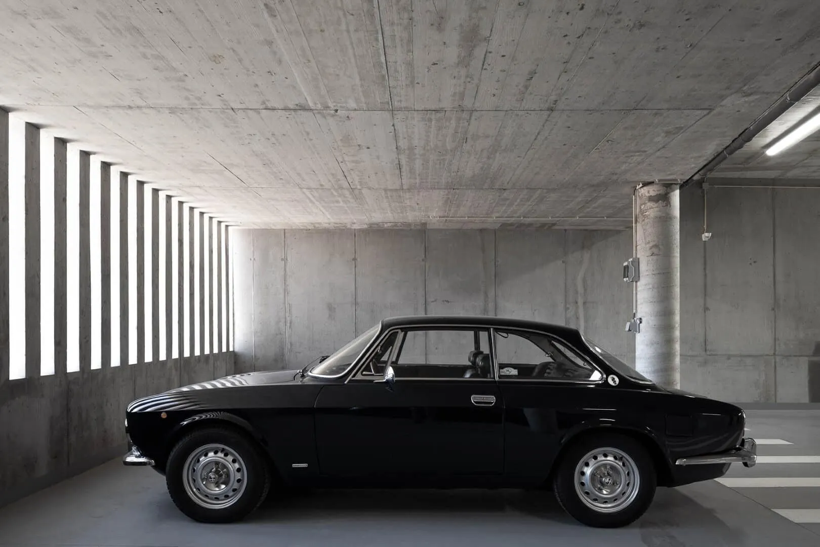 Budynek 261 autorstwa Just an Architect w Amarante, Portugalia Budynek 261 autorstwa Just an Architect w Amarante, Portugalia