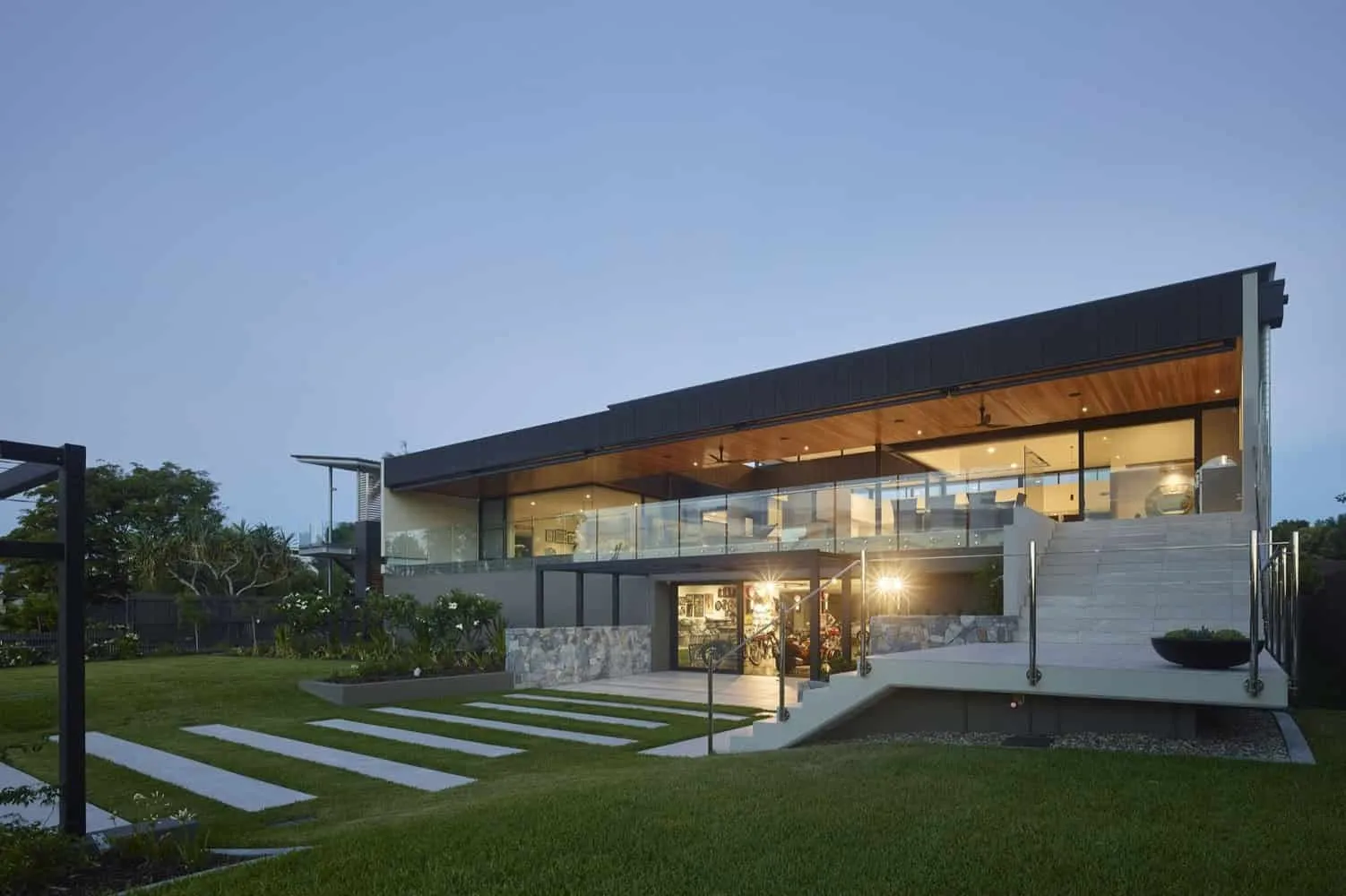 Ellivo Architects设计的布里斯班C2住宅，澳大利亚