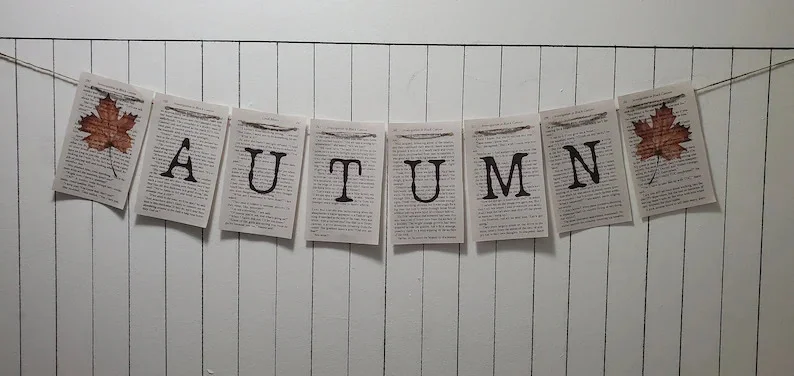 3. 带秋叶书页的横幅