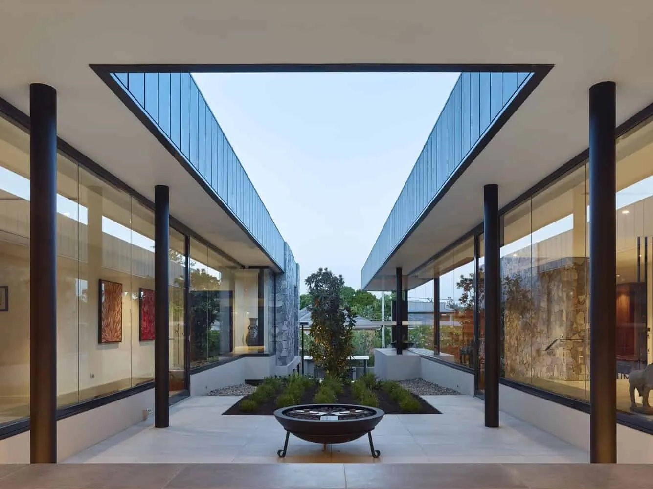 Ellivo Architects设计的布里斯班C2住宅，澳大利亚