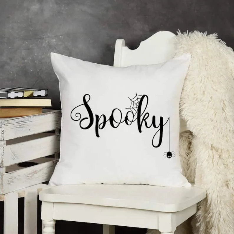 2. Almohada con temática de Halloween