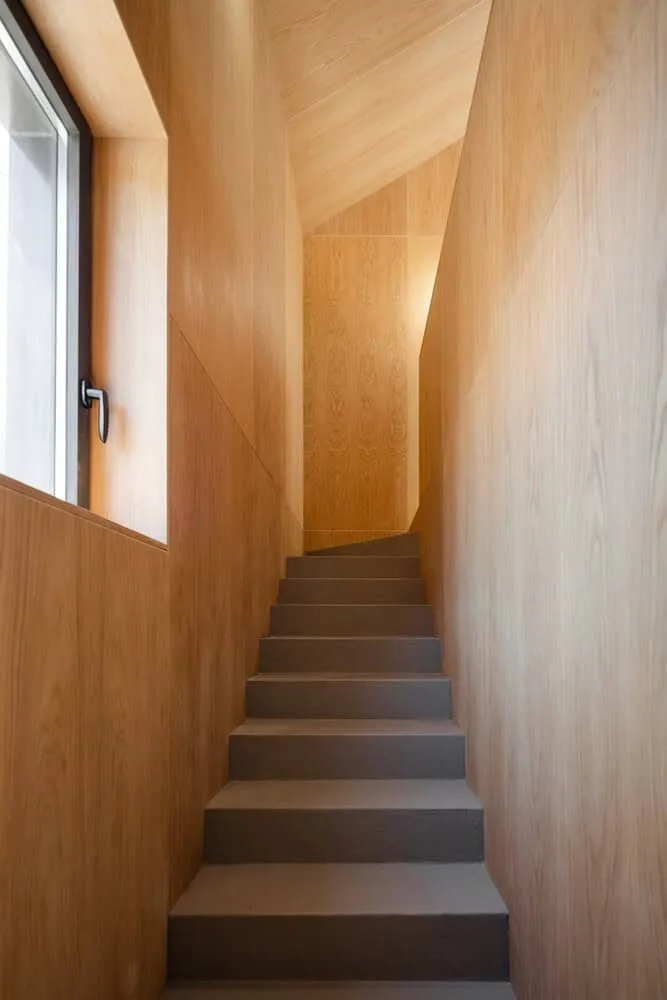 葡萄牙贝尔蒙特的MCR2住宅,由菲利佩·皮纳和玛丽亚·因妮斯·科斯塔设计 葡萄牙贝尔蒙特的MCR2住宅,由菲利佩·皮纳和玛丽亚·因妮斯·科斯塔设计