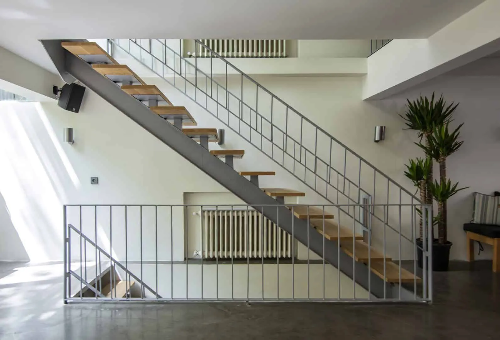 Французская концепция файндинга с немецкой детализацией: ARALIK Французская концепция файндинга с немецкой детализацией: ARALIK