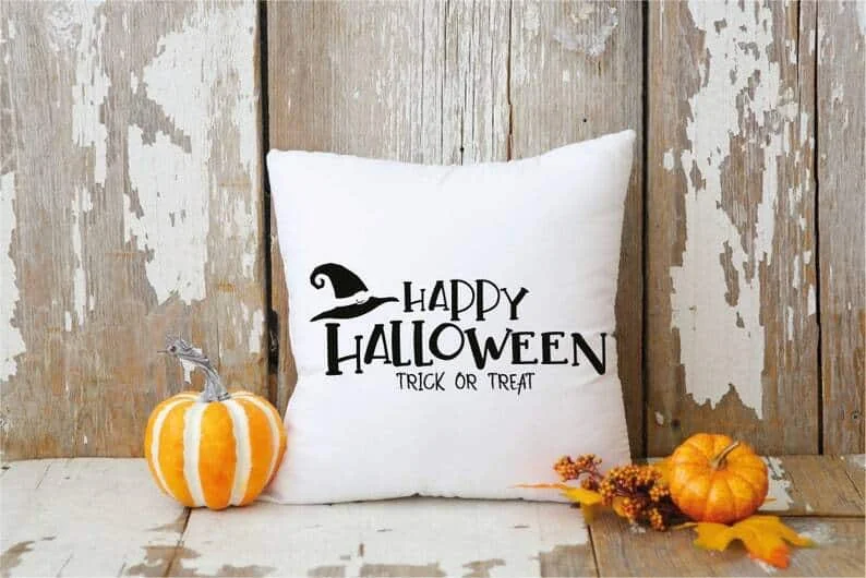 11. Almohada con temática de Halloween