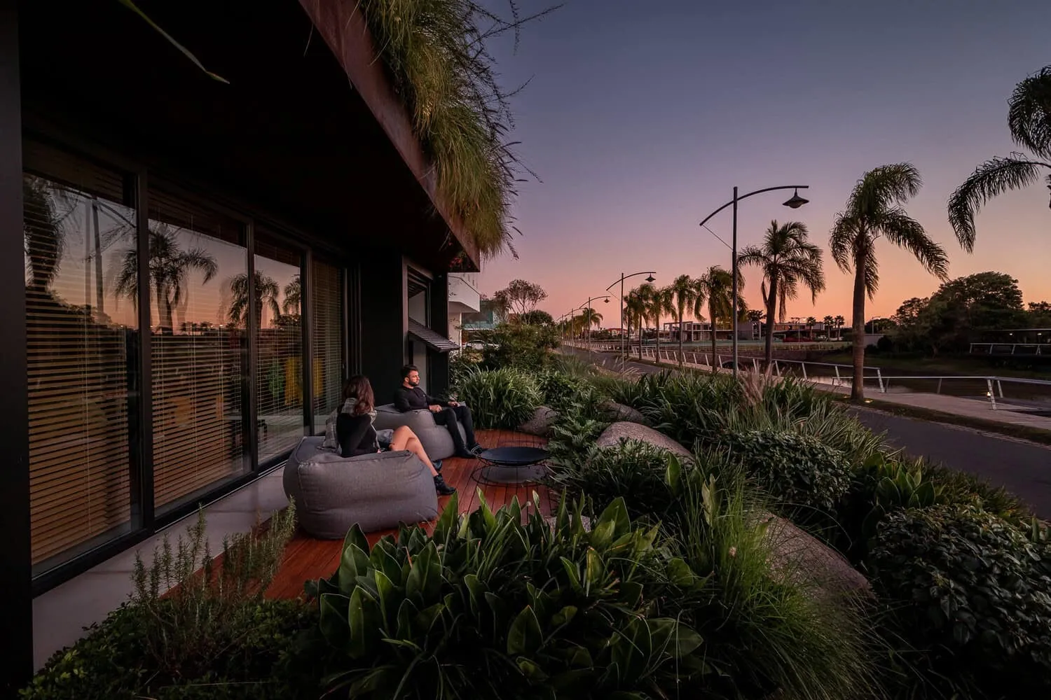 巴西埃尔多拉杜-杜苏尔的Projetebem Arquitetura设计F35住宅