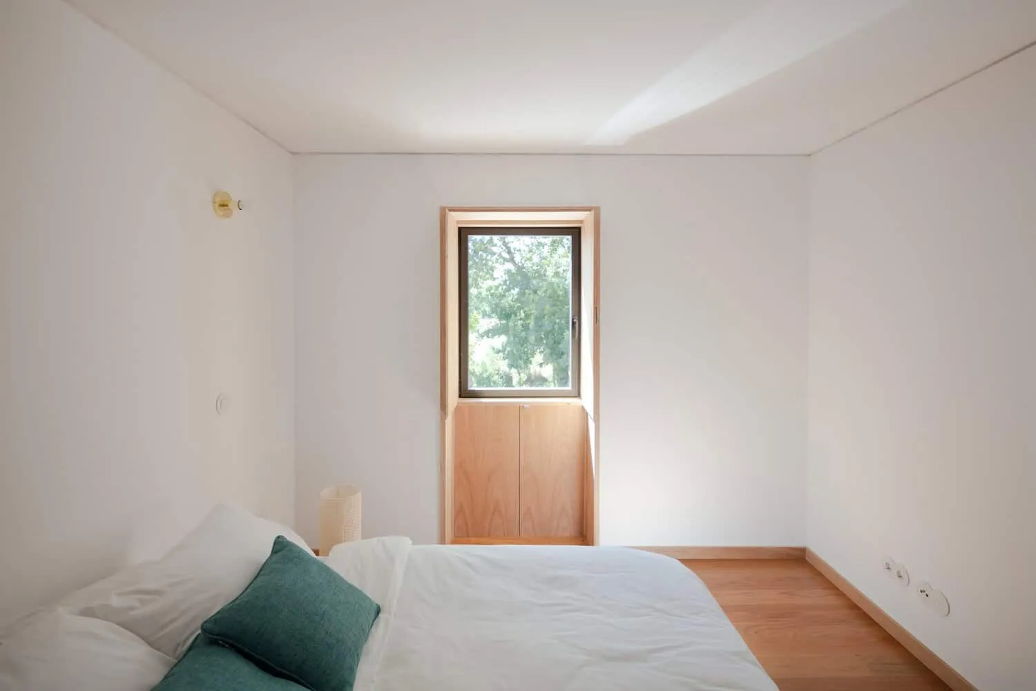 葡萄牙贝尔蒙特的MCR2住宅,由菲利佩·皮纳和玛丽亚·因妮斯·科斯塔设计 葡萄牙贝尔蒙特的MCR2住宅,由菲利佩·皮纳和玛丽亚·因妮斯·科斯塔设计