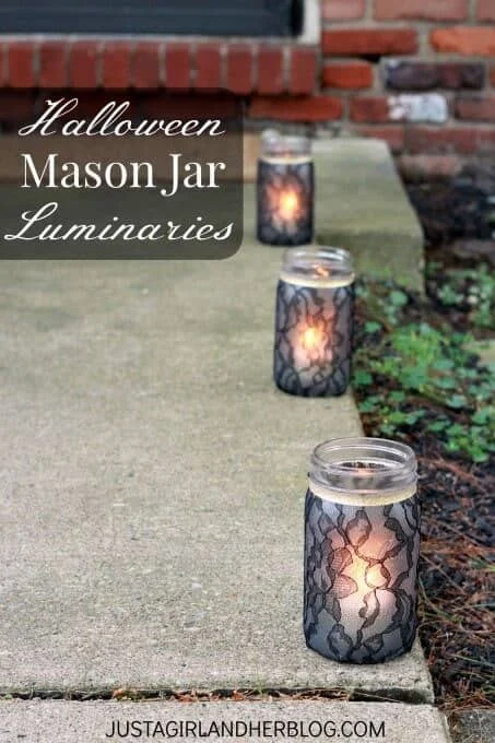 6. Velas con latas para Halloween