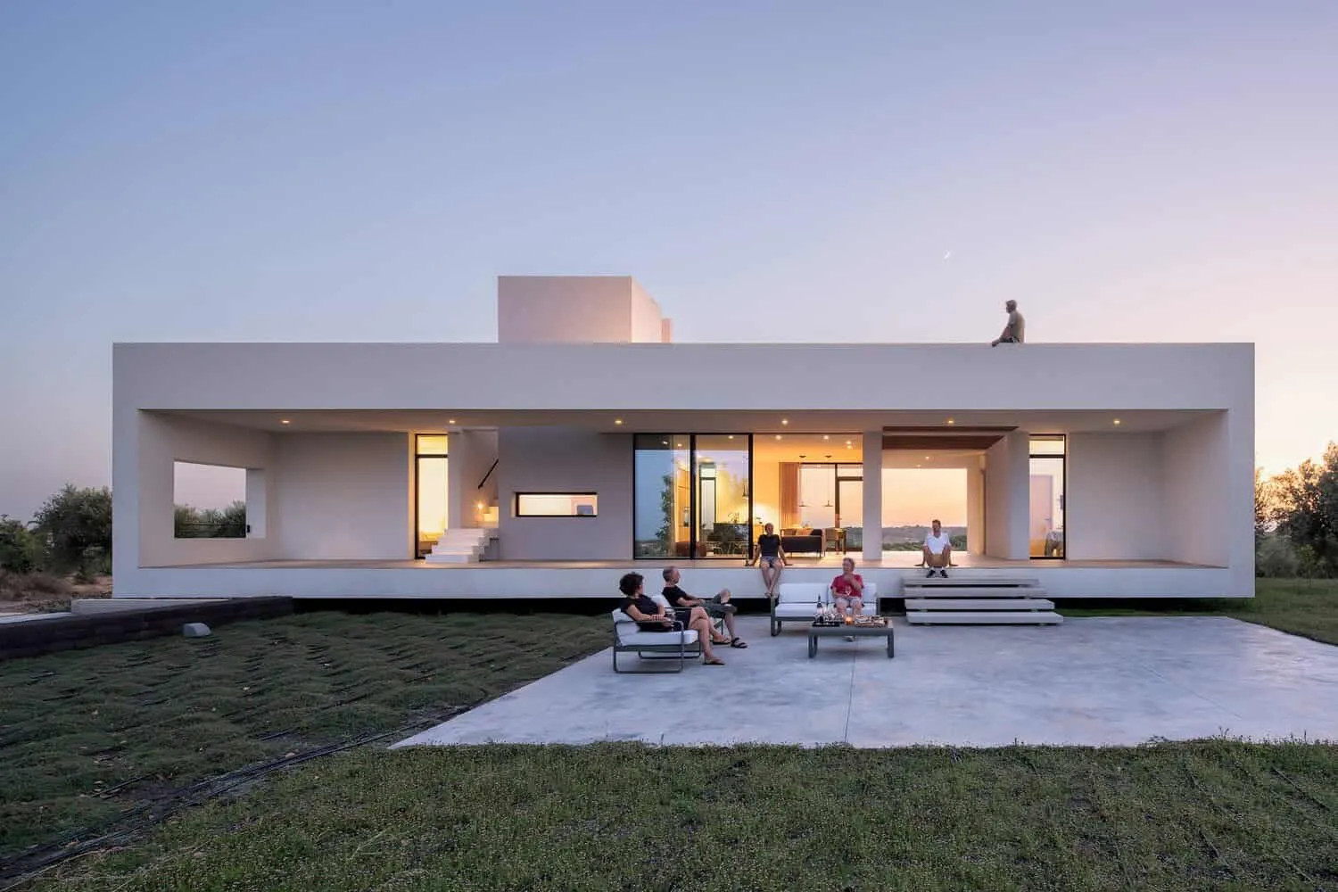 Villa Belluccieli by Studio Nuy van Noort in Noto, Italy