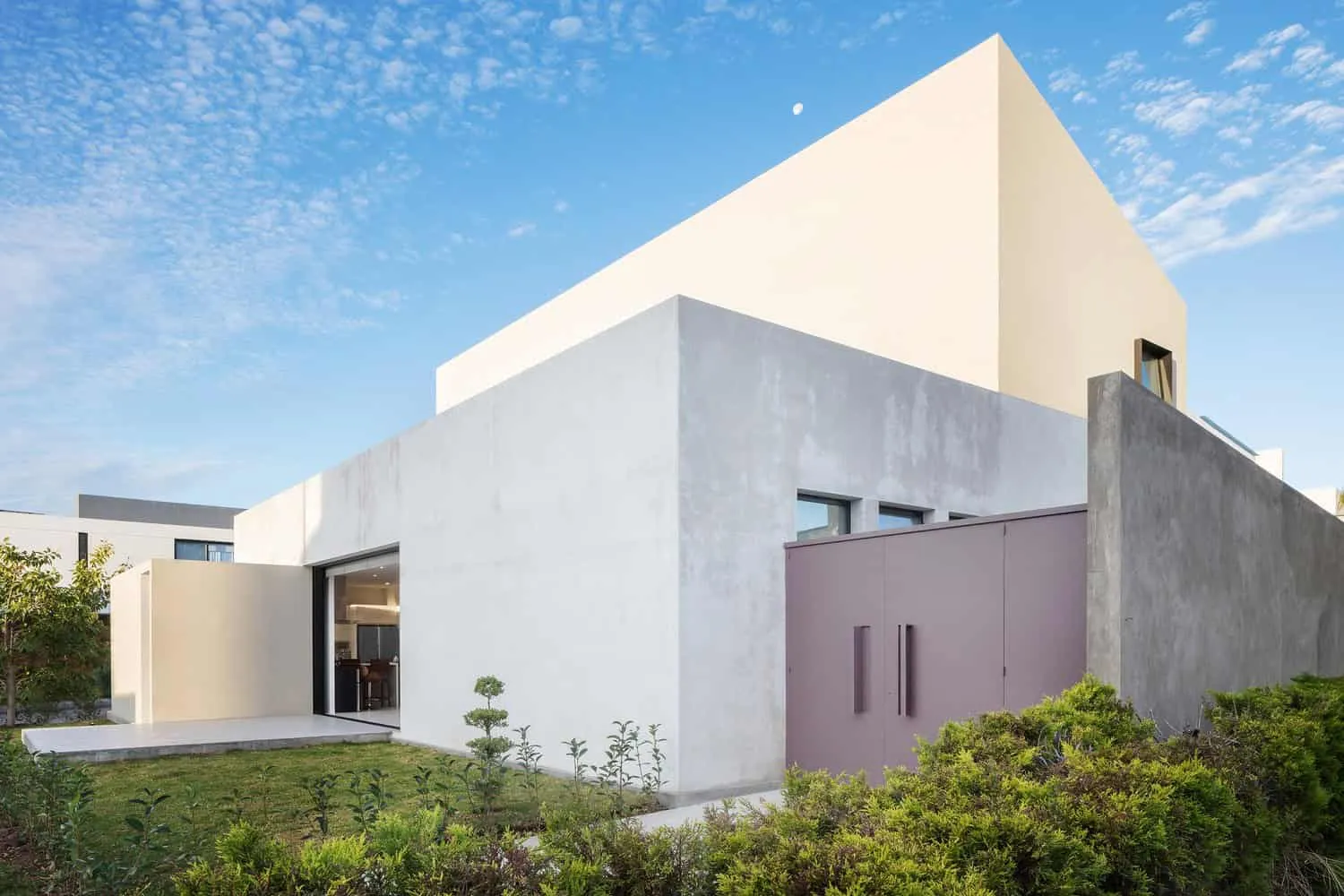 Casa Ruiz de LR Arquitectura en Los Guayuris, México