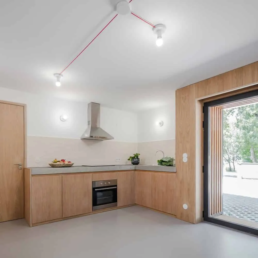 葡萄牙贝尔蒙特的MCR2住宅,由菲利佩·皮纳和玛丽亚·因妮斯·科斯塔设计 葡萄牙贝尔蒙特的MCR2住宅,由菲利佩·皮纳和玛丽亚·因妮斯·科斯塔设计