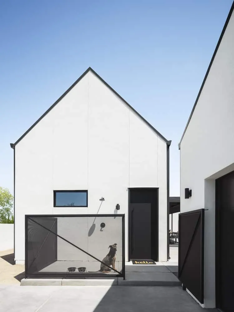 Pleats House by The Ranch Mine in Phoenix, Arizona Pleats House by The Ranch Mine in Phoenix, Arizona