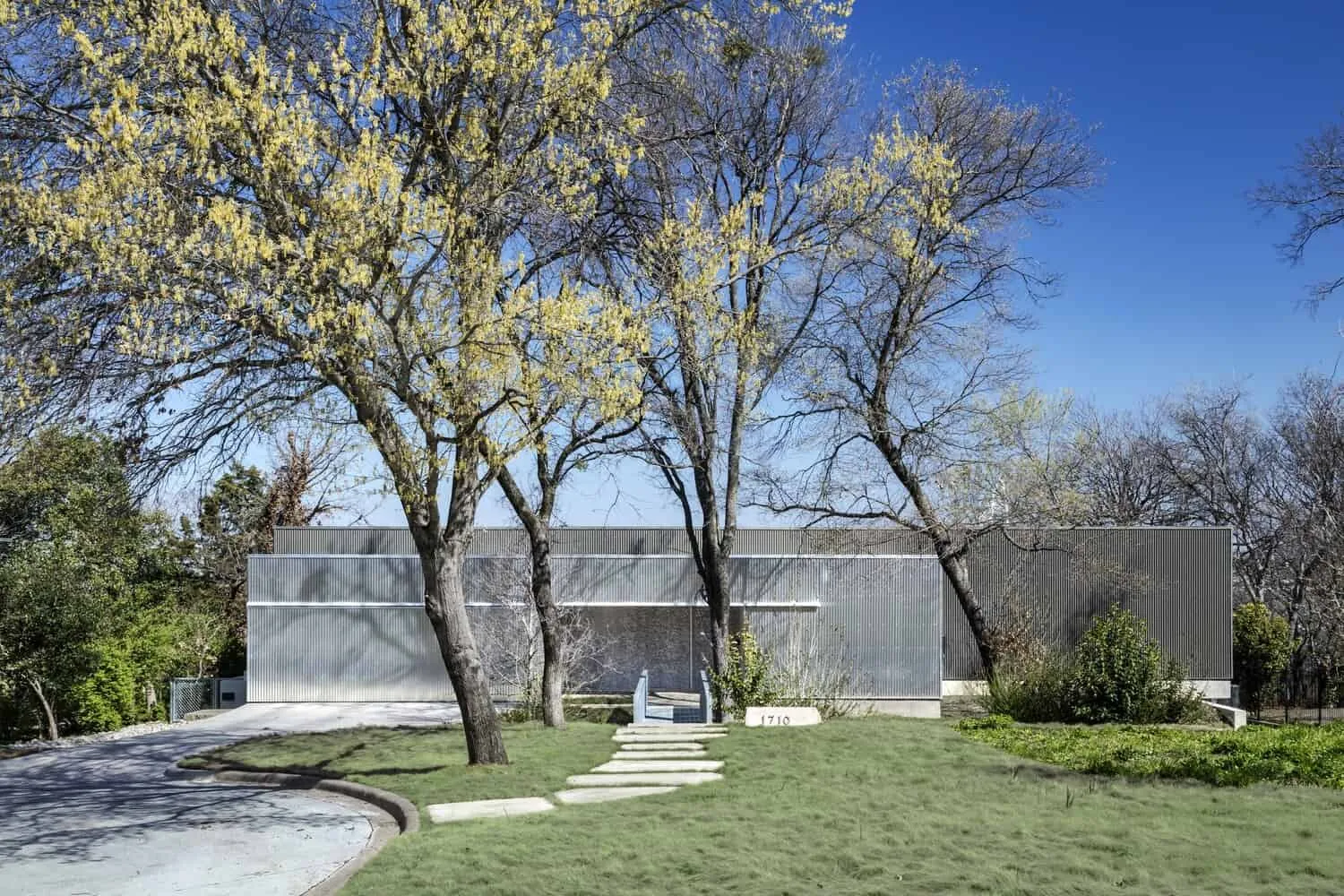 Rio Vista Residence by Buchanan Architecture in Dallas, Texas