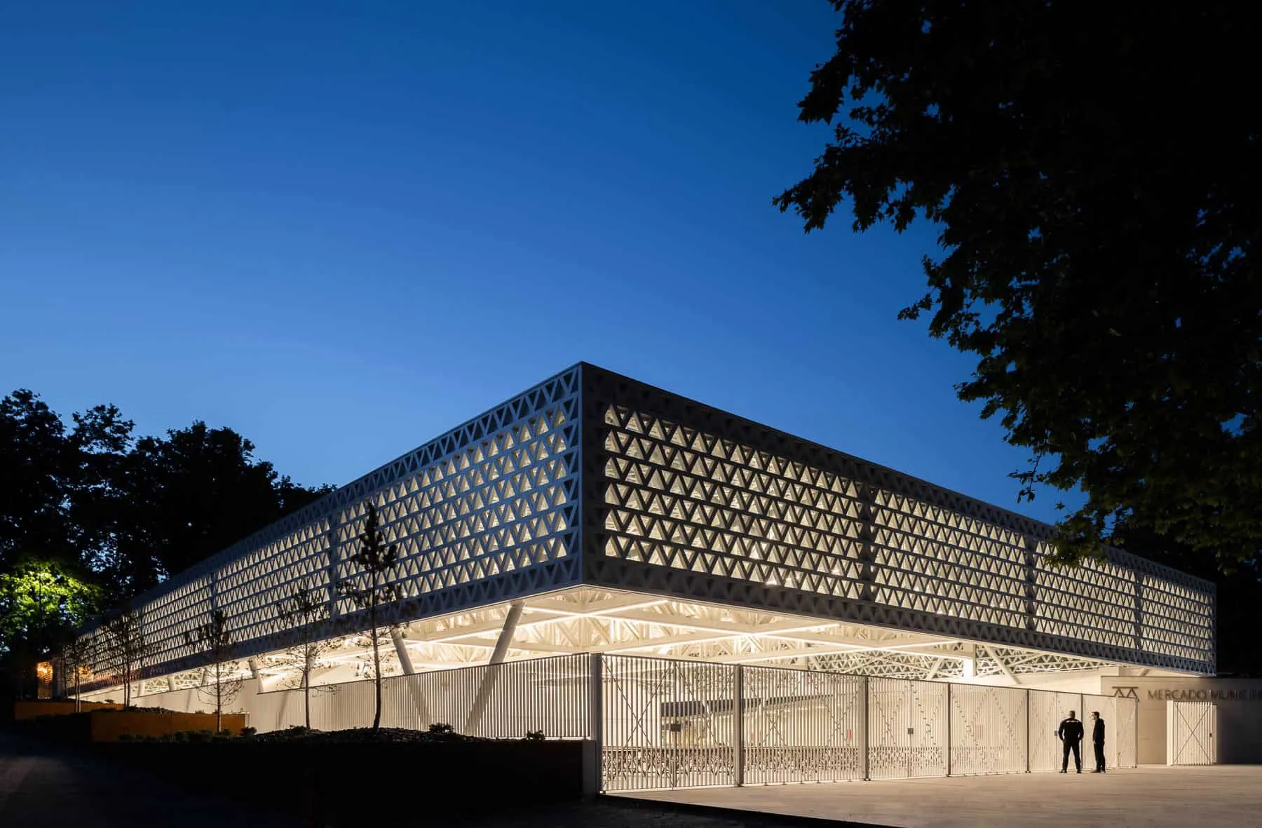 Una sorprendente escultura que cubre el mercado en el norte de Portugal Una sorprendente escultura que cubre el mercado en el norte de Portugal