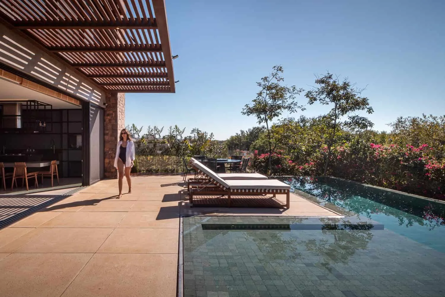 巴西埃尔多拉杜-杜苏尔的Projetebem Arquitetura设计F35住宅