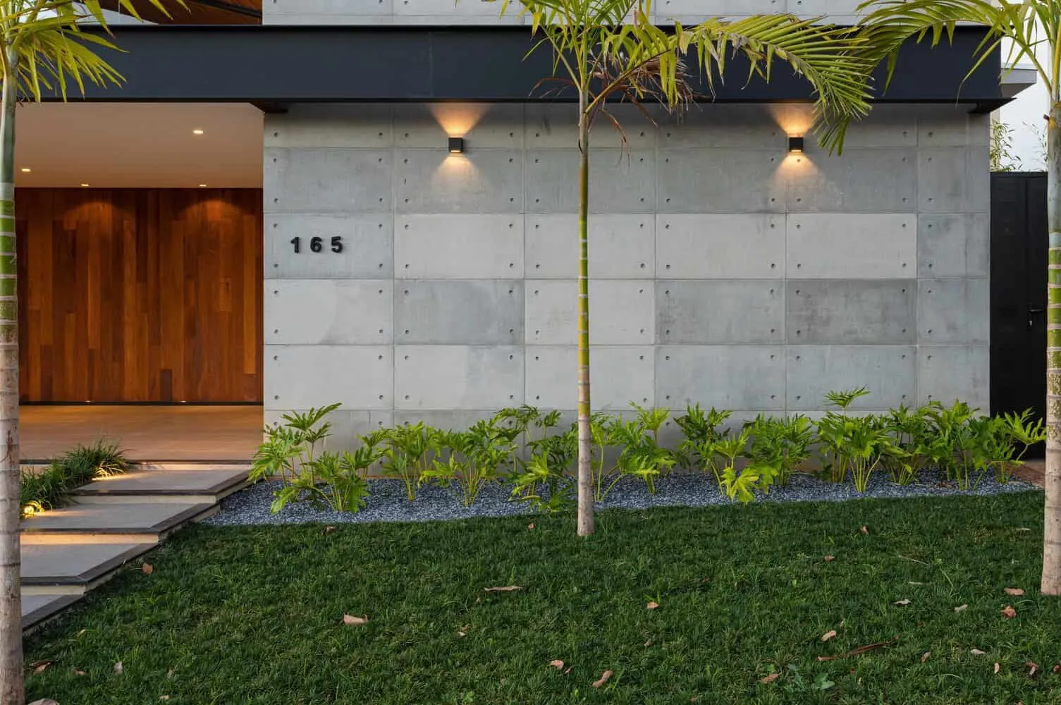 PR House by Architect Laercio Fabiano in Bauru, Brazil