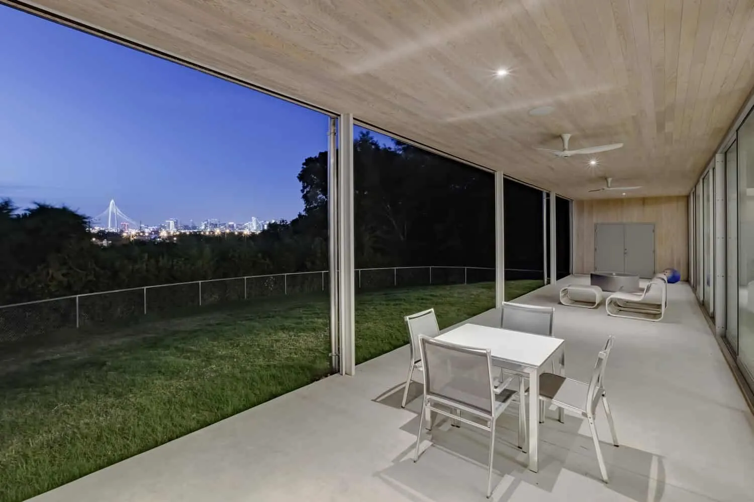 Rio Vista Residence by Buchanan Architecture in Dallas, Texas