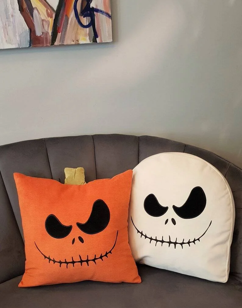 12. Almohada espectral de Halloween