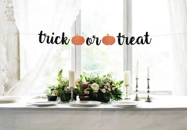 2. 不请客就捣蛋横幅