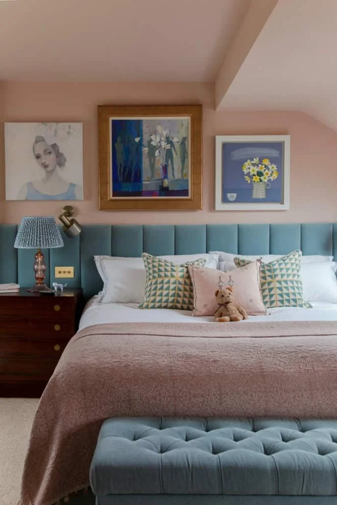 5. W12 – Greenside Road, Shepherds Bush