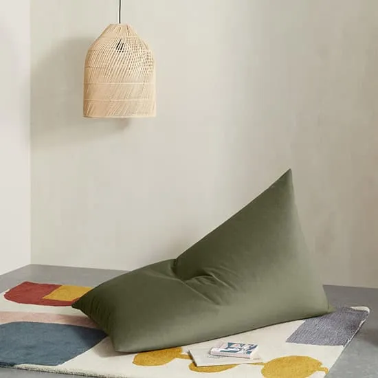 Pear-shaped pouf - the perfect universal seat