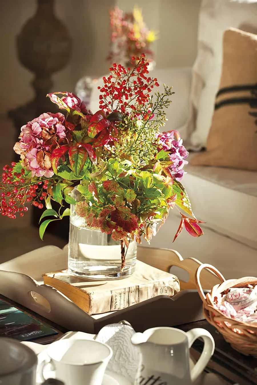 用乡村装饰欢迎自然的温暖气息进入您的家中