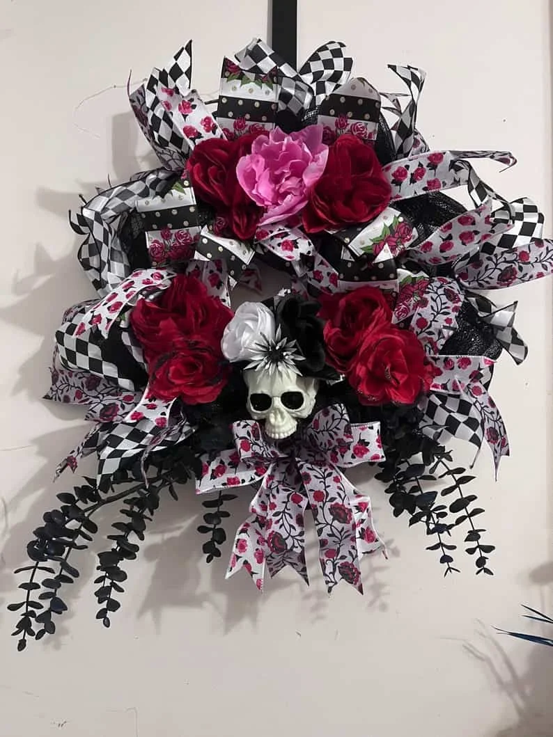 9. Ворітник з черепом Хеллоуїну