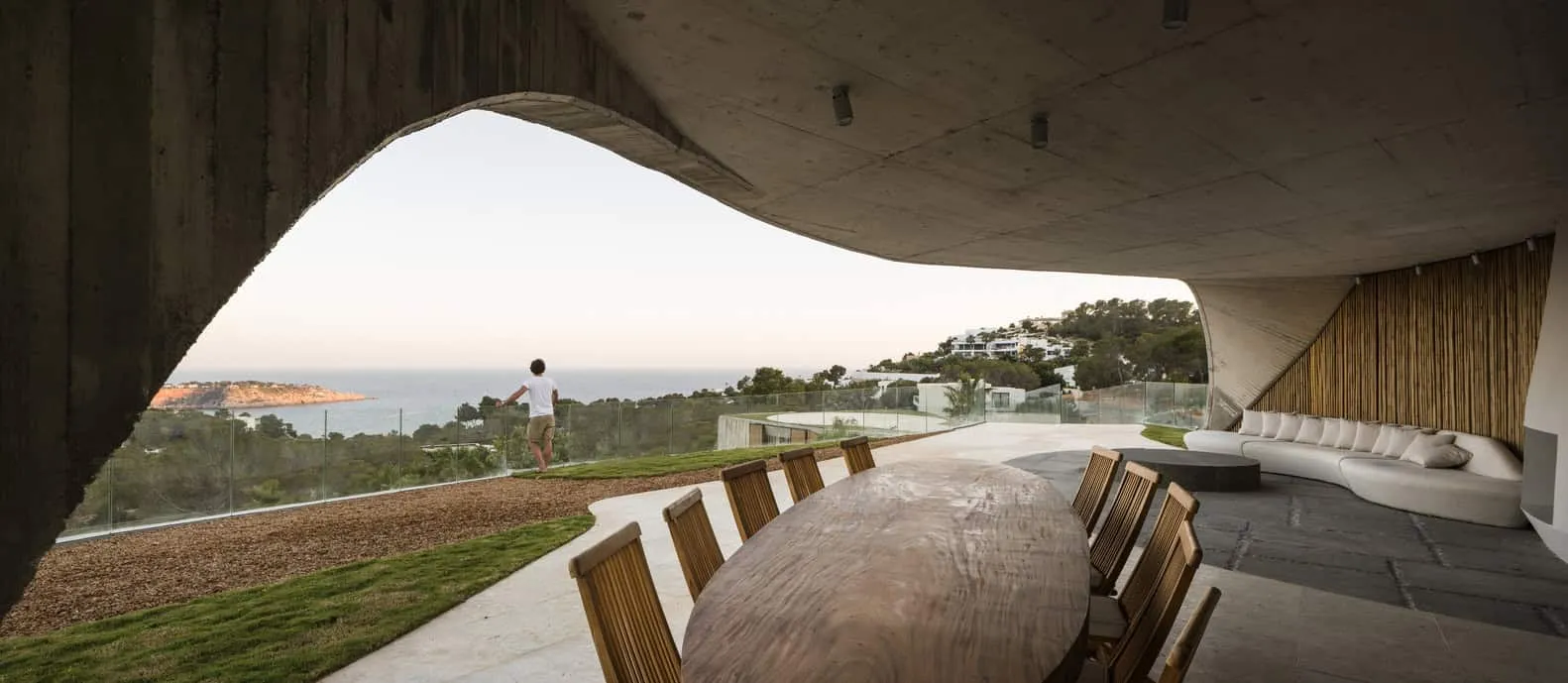 Mediterranean Villa 01 by Metroarea Architetti Associati on the Balearic Islands