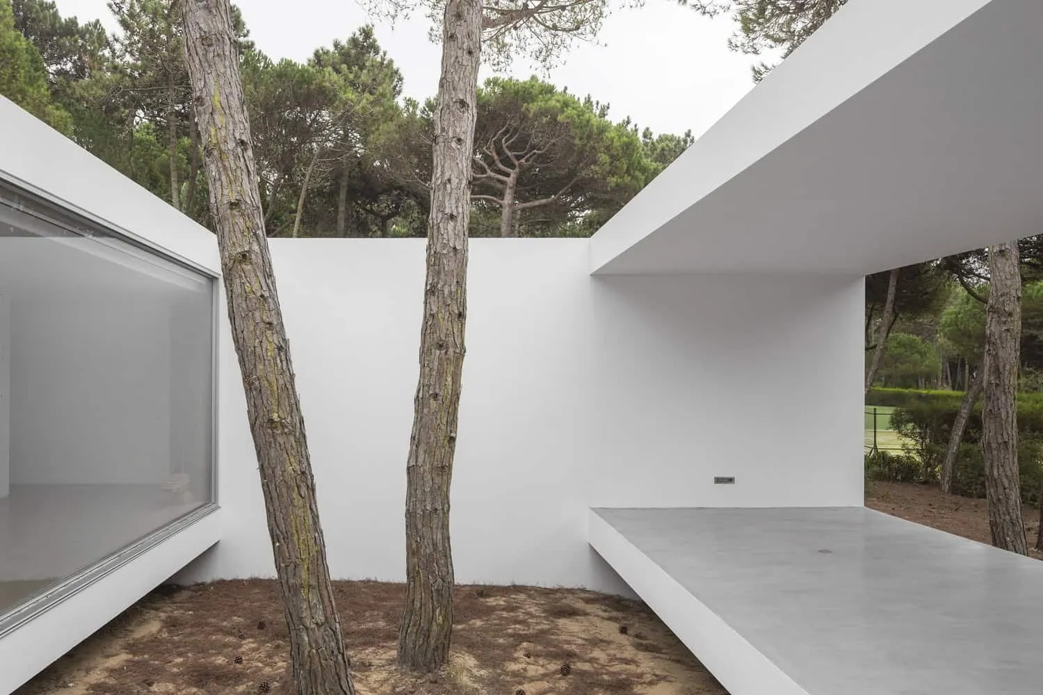 Residence in Colares by Frederico Valassina Arquitectos in Portugal Residence in Colares by Frederico Valassina Arquitectos in Portugal