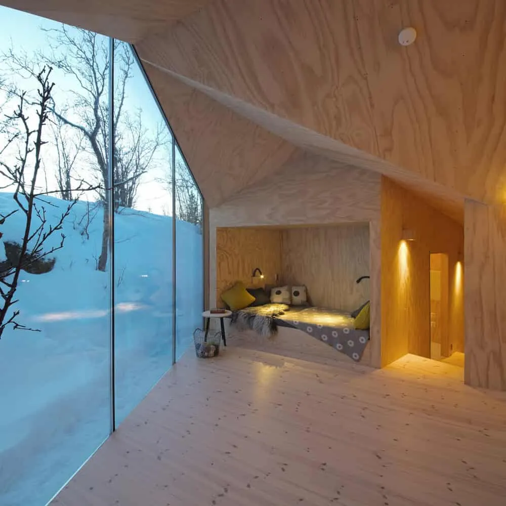 V-Lodge by Reiulf Ramstad Architects: Modern Mountain Retreat Above Aal, Norway