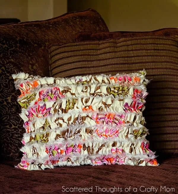 10. Almohada rizada shabby chic
