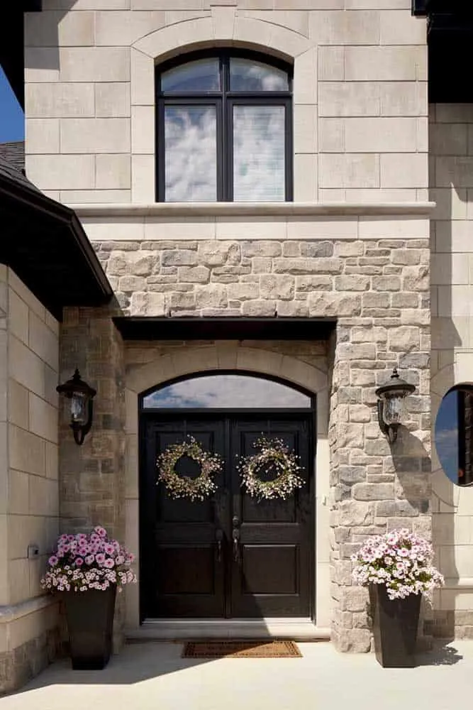 Переваги та недоліки старих будинків