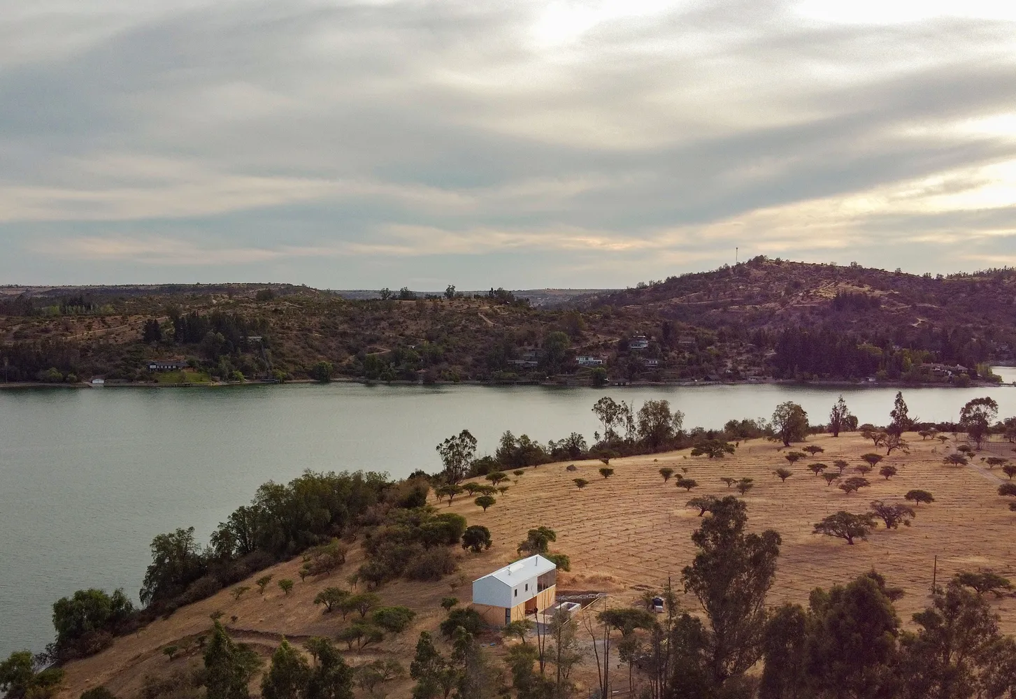 智利的2172 / asociados谷仓式房屋 智利的2172 / asociados谷仓式房屋