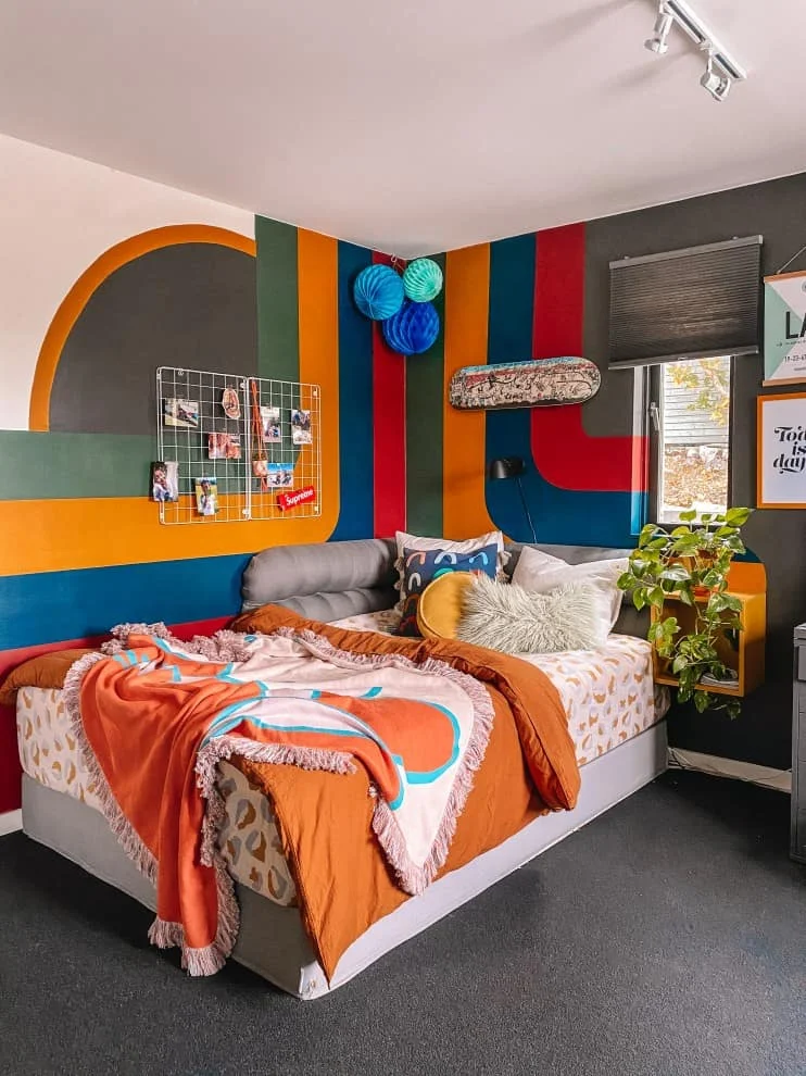 9. Eclectic Kids Room