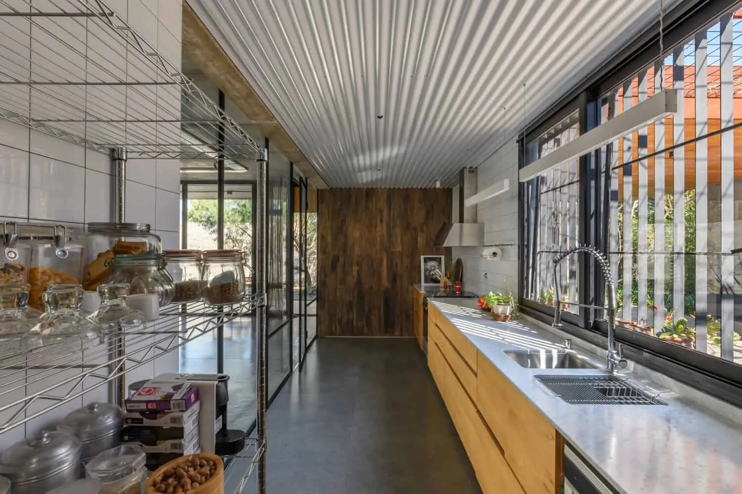 Texture House by Roberto Benito Arquitecto in San Francisco, Argentina Texture House by Roberto Benito Arquitecto in San Francisco, Argentina