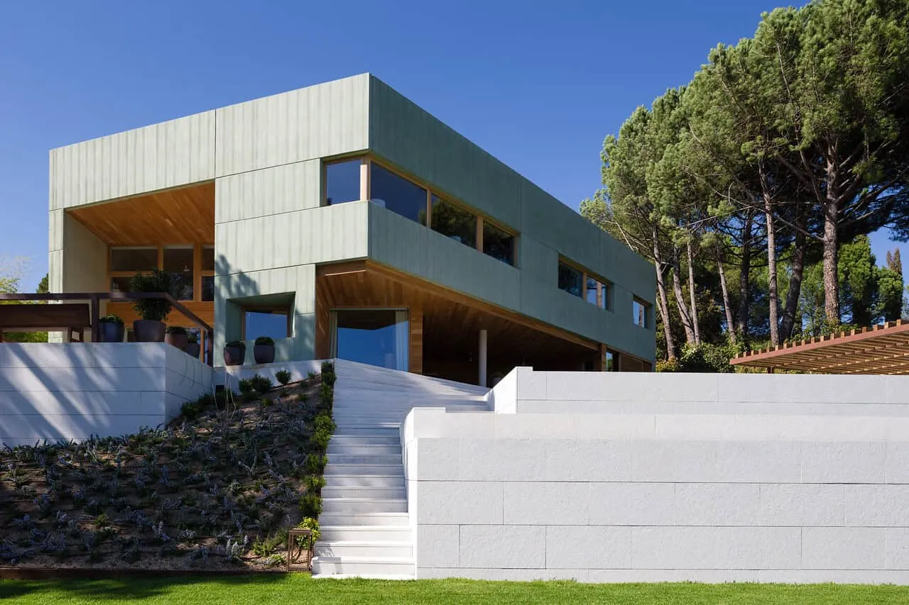 位于西班牙塞布雷罗斯的Pantano de San Juan住宅,由GEO Arquitectos设计 位于西班牙塞布雷罗斯的Pantano de San Juan住宅,由GEO Arquitectos设计