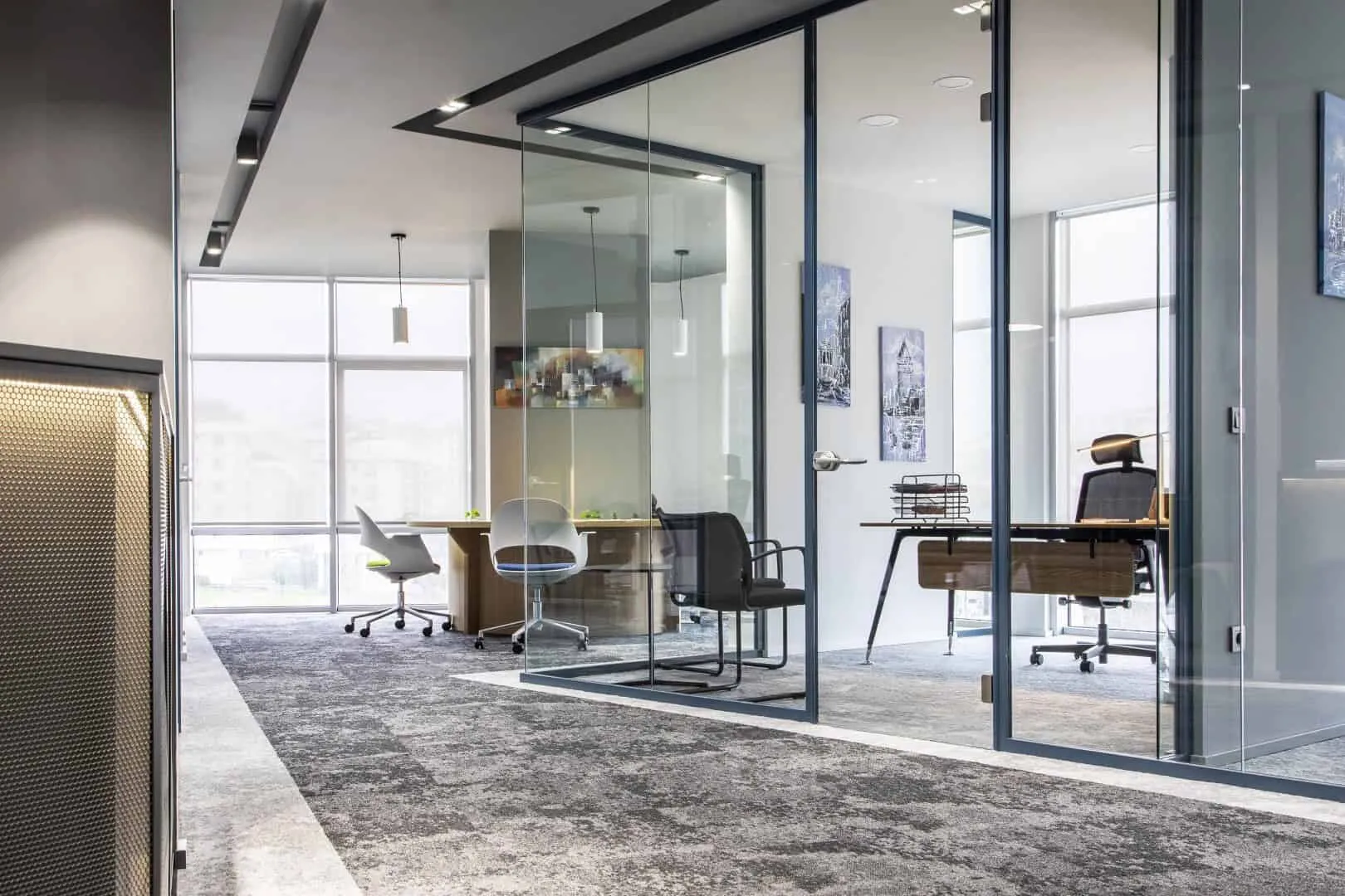 拥有大量自然光照的办公空间：IPEK BAYCAN ARCHITECTS设计的Pupa Teknik办公室