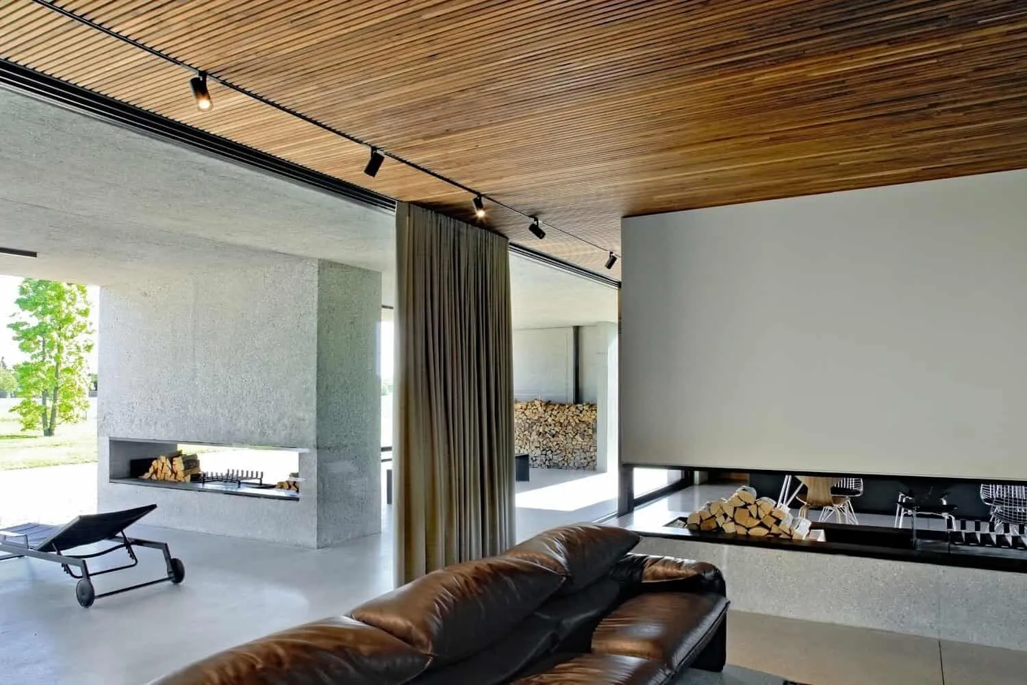 被绿色环绕的住宅，MIDE Architects，意大利斯特拉