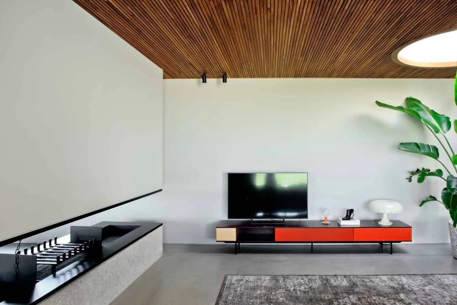 被绿色环绕的住宅，MIDE Architects，意大利斯特拉