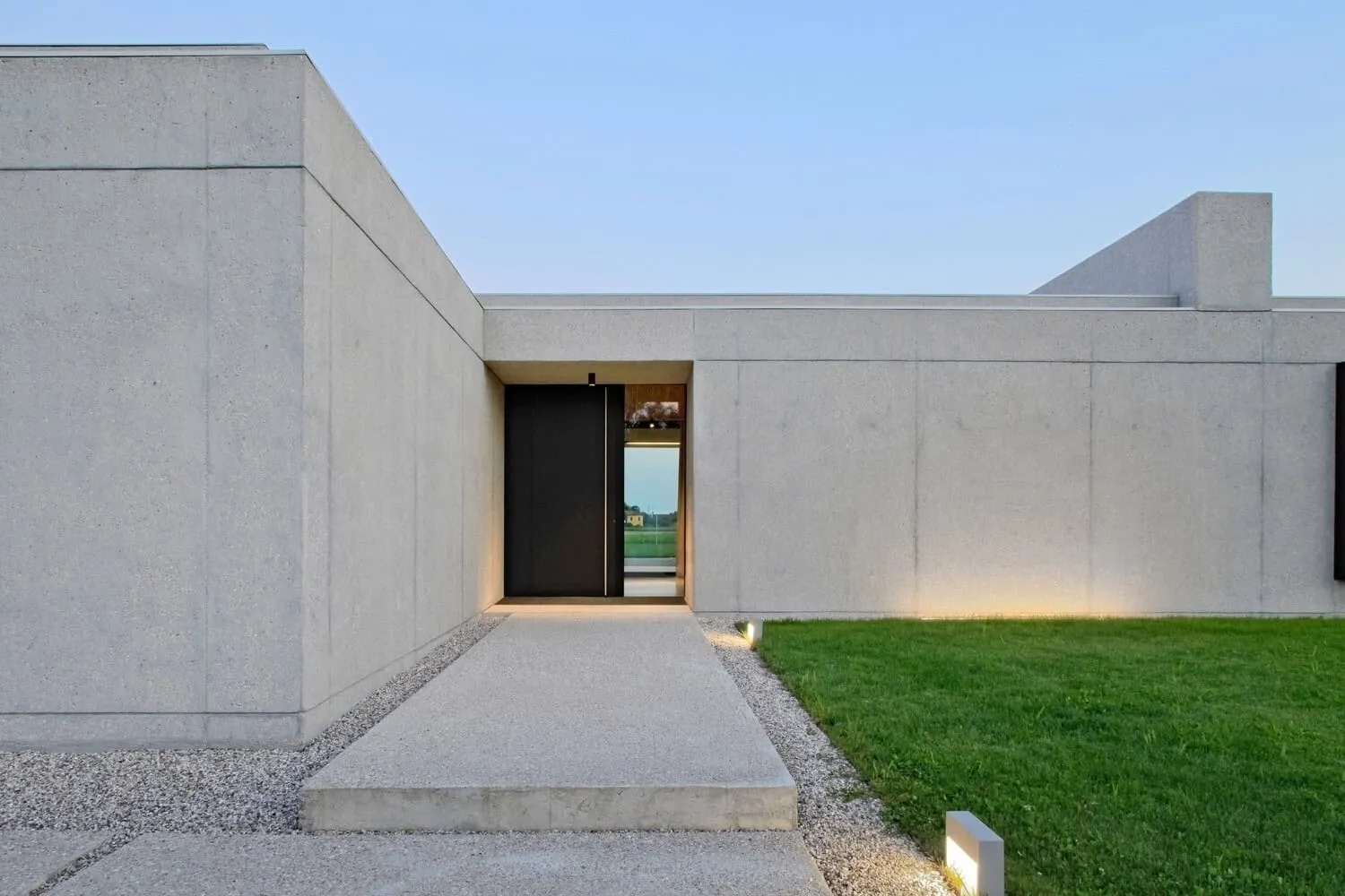 被绿色环绕的住宅，MIDE Architects，意大利斯特拉